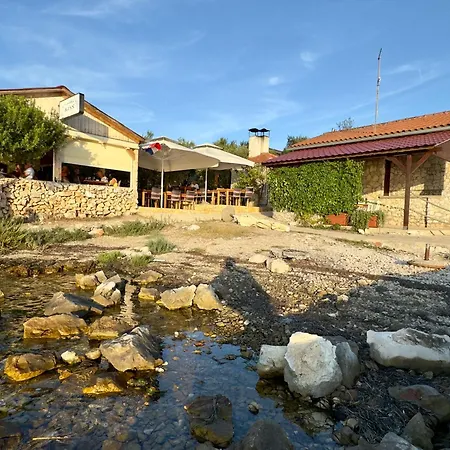 Robinson Stone House Kraj (Zadar)