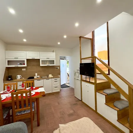 Robinson Stone House Holiday home *